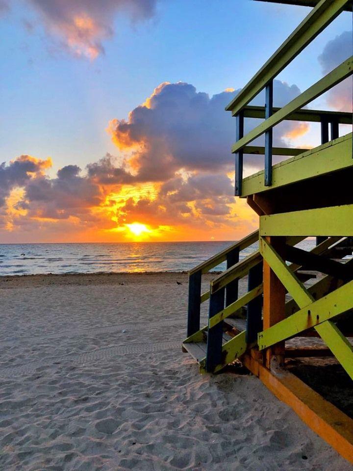 plażami Miami Beach, na których bez końca będziesz mógł się wylegiwać