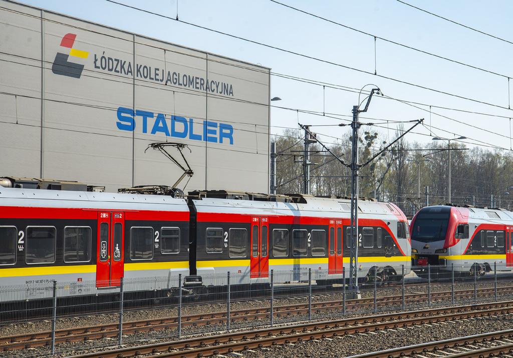 układ drogowy wraz z miejscami parkingowymi oraz rampą podjazdową, system odladzania i napiaszczania, system odfekalniania oraz uzupełniania