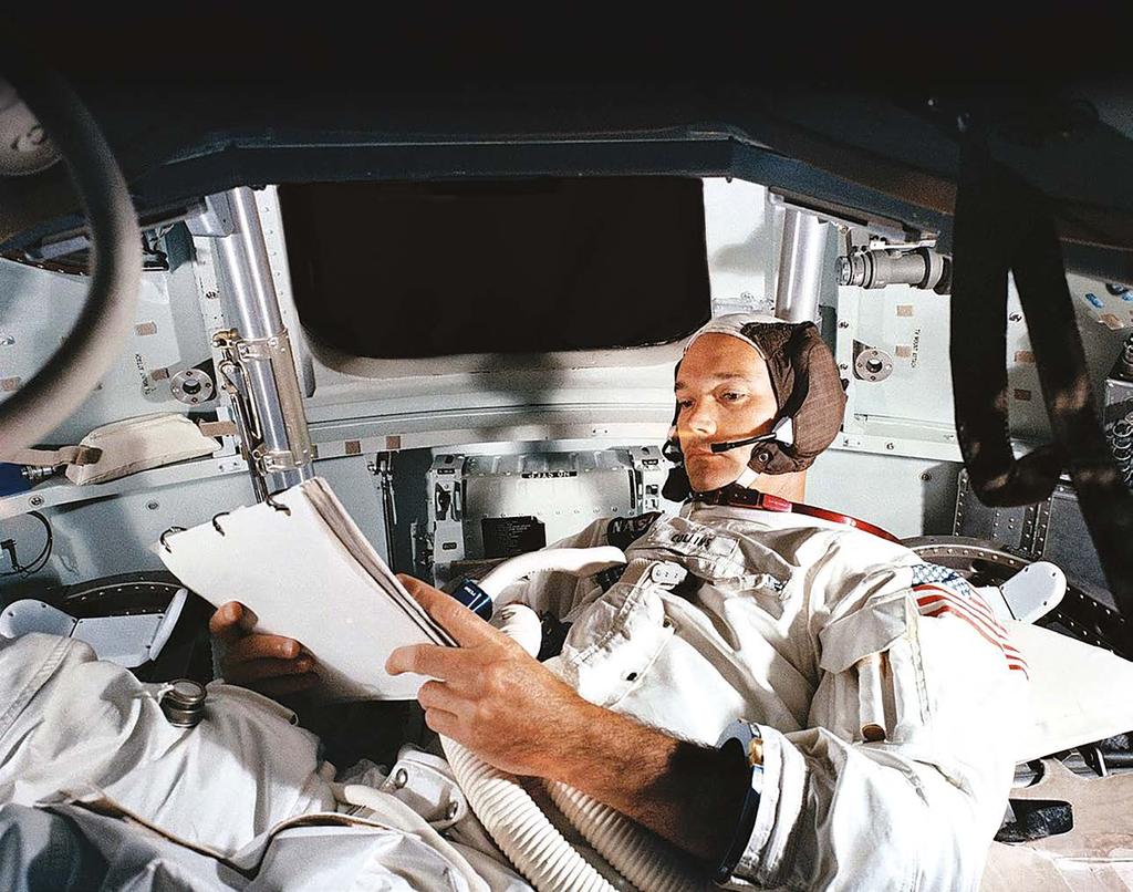 Jeśli masz na koncie dziesiątki obejrzanych filmów czy seriali sci-fi i po prostu chciałbyś dla odmiany poznać prawdę o tym, jak wygląda szkolenie na astronautę, lot w kosmos i życie ludzi, którzy z