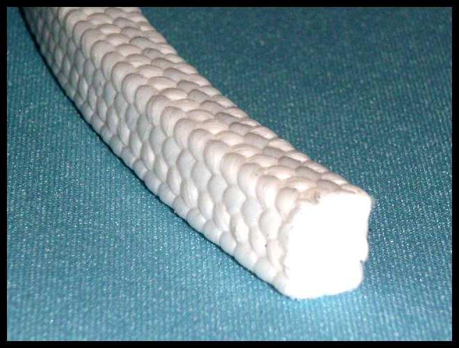 EPB/O Szczeliwo PTFE impr. olejem silikonowym Szczeliwo splatane z przędzy z czystego uwłóknionego PTFE nasyconego impregnatem na bazie oleju silikonowego.