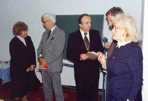 Fot. 8 Spotkanie w WOM po inauguracji roku 8.10.1992 r. Od lewej prof. Aurelia Polańska, prof.
