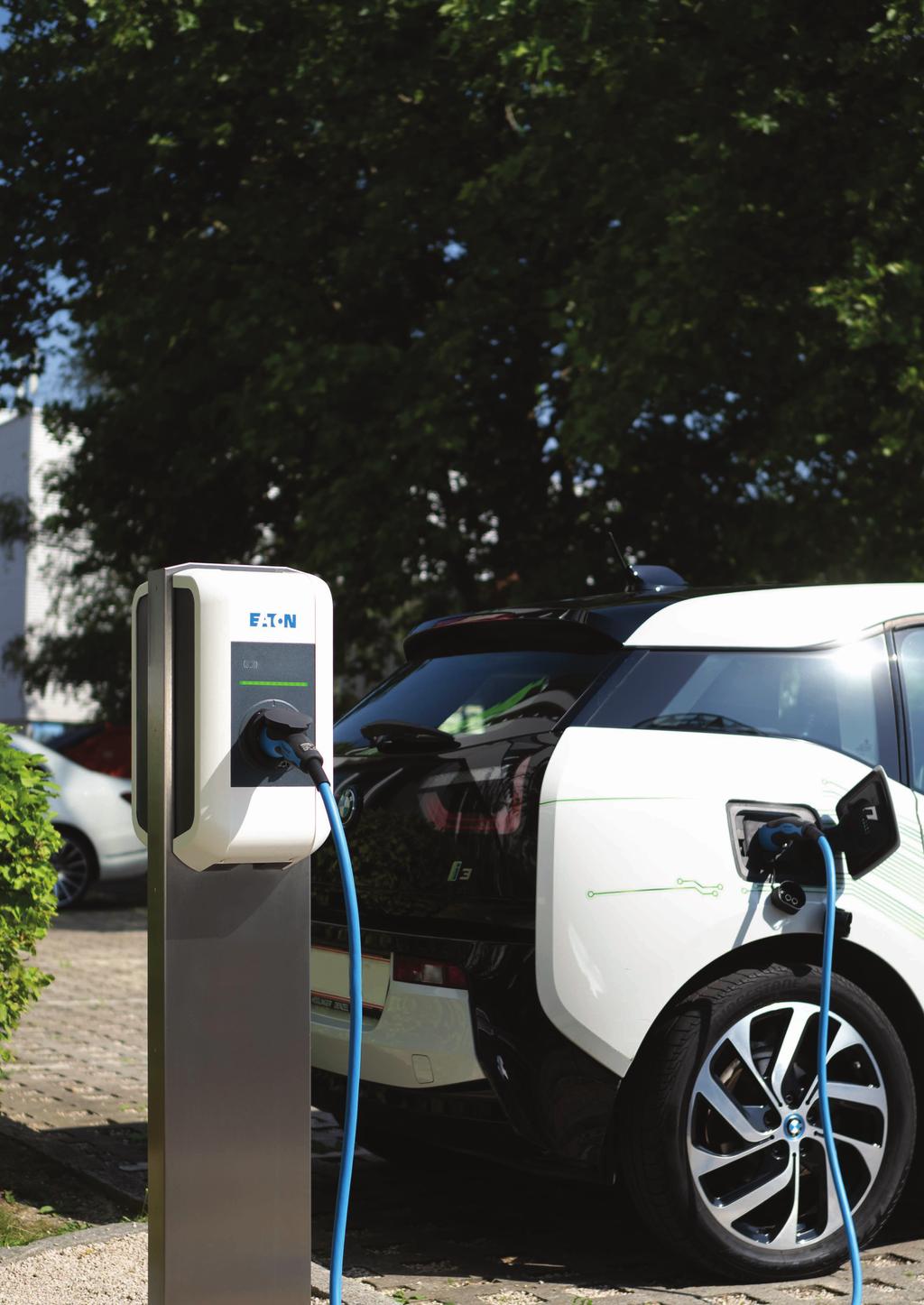 2 EATON sprawia, że e-mobilność jest możliwa Przyszłość e-mobilności, czyli mobilności ekologicznej Inteligentne rozwiązania w zakresie infrastruktury ładowania na każdą potrzebę E-mobilność, która