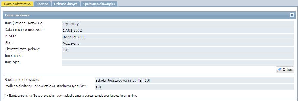 Dane gromadzone na karcie mogą być podzielone na sekcje. Sekcje można zwijać do nagłówka za pomocą ikony stronie. Aby rozwinąć sekcję, należy kliknąć ikonę.