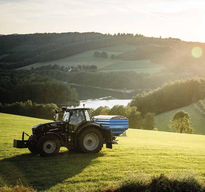 kabiny. Należący do wyposażenia standardowego rozsiewacza Polaris 14 system sterowania sekcjami ECONOV na podstawie sygnału GPS dostosowuje zarówno dawkę, jak i zasięg wysiewu.