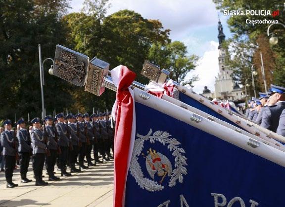 Mundurowy ma prawo wylegitymować operatora wykonującego lot. XVIII Jasnogórskie Spotkania Środowiska Policyjnego wpisały się w obchody 100. rocznicy powołania Policji Państwowej.