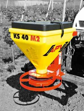 KS 40 M2 Korzyści dla użytkownika Rozsiewacz tarczowy na małe szerokości robocze Minirozsiewacz KS 40 M2 to wszechstronne urządzenie o kompaktowej budowie i niewielkiej wadze.