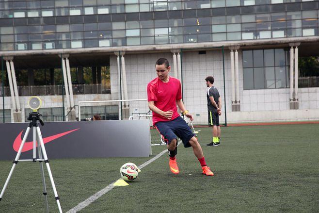 Cena: od 600 PLN - warunki ustalane indywidualnie Pokaz i Warsztaty Freestyle Football Kosmiczna kontrola piłki, niespotykana choreografia połączona z popularną muzyką w świetle reflektorów robi