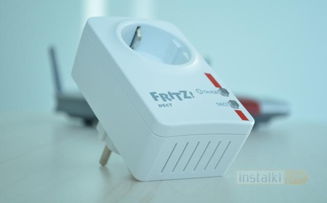 Fritz! DECT 200 - inteligentne gniazdko do sieci domowej Zanim dotrzemy do podstawowego zastosowania gadżetu, warto chwilę zatrzymać się na jego funkcjach dodatkowych.