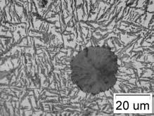 Żeliwo sferoidalne NCM po hartowaniu izotermicznym w temperaturze: a)260ºc, b)300ºc, c)360ºc Fig. 3. Fot. x1500.