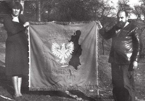 Na szczęście nie doszło do wpadki, bo wszyscy wtajemniczeni byli członkami lub sympatykami Solidarności RI, a delegacje składały się przeważnie z księży i sympatyków Solidarności.