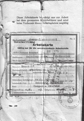 W Łącku też okupant utworzył Arbeitsamt, granatowa policja pilnowała, by wyznaczeni przez Urząd Pracy ludzie, stawiali się na w wyznaczonym dniu do wyjazdu na roboty przymusowe.