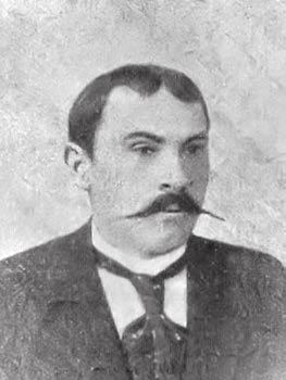 *** Antoni Kurzeja urodził się w 1861 roku w Zabrzeży, w rodzinie rolników i młynarzy. Rodzicami byli Michał Kurzeja i Maria Duda. Do szkoły ludowej uczęszczał w Łącku.