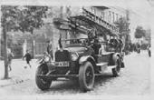 8. Samochód FORD A, Nr rejestracyjny A55-106, 4 osobowy produkcji 1929 roku. Właściciel Zarząd Gminy Wiejskiej w Łunińcu. 9. Samochód FORD A, Nr rejestracyjny A55-113, 4 osobowy produkcji 1930 roku.