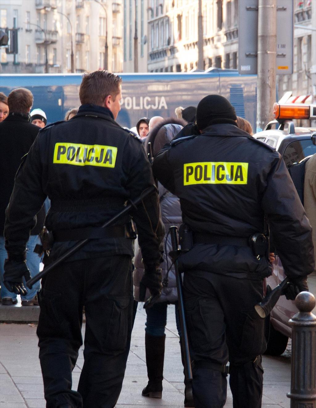 Kliknij, aby uruchomić podgląd Często już sam widok patrolu policyjnego ma działanie prewencyjne 2.