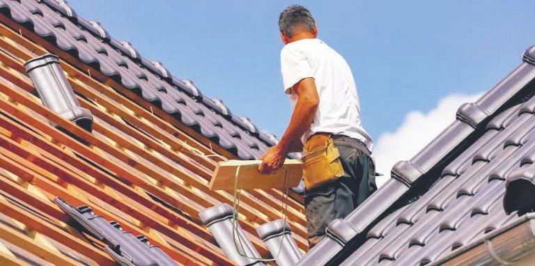 chłopców - w siatkówce plażowej i w piłce nożnej. W kategoriach dziewcząt i chłopców rywalizacja przebiegała tak samo: wygrało I LO, drugie - II LO oraz na trzecim miejscu - CKZiU.