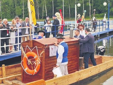 BARBARY. Uroczystości rozpoczęła msza święta w Kościele Mariackim w Mysłowicach, podczas której został odsłonięty i poświęcony sztandar Stowarzyszenia.