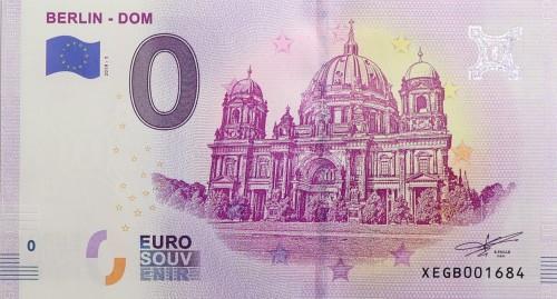 Przykładowe banknoty z innych krajów. Ja zainteresowałem się zero euro w 2019 roku, gdy byłem w Paryżu.