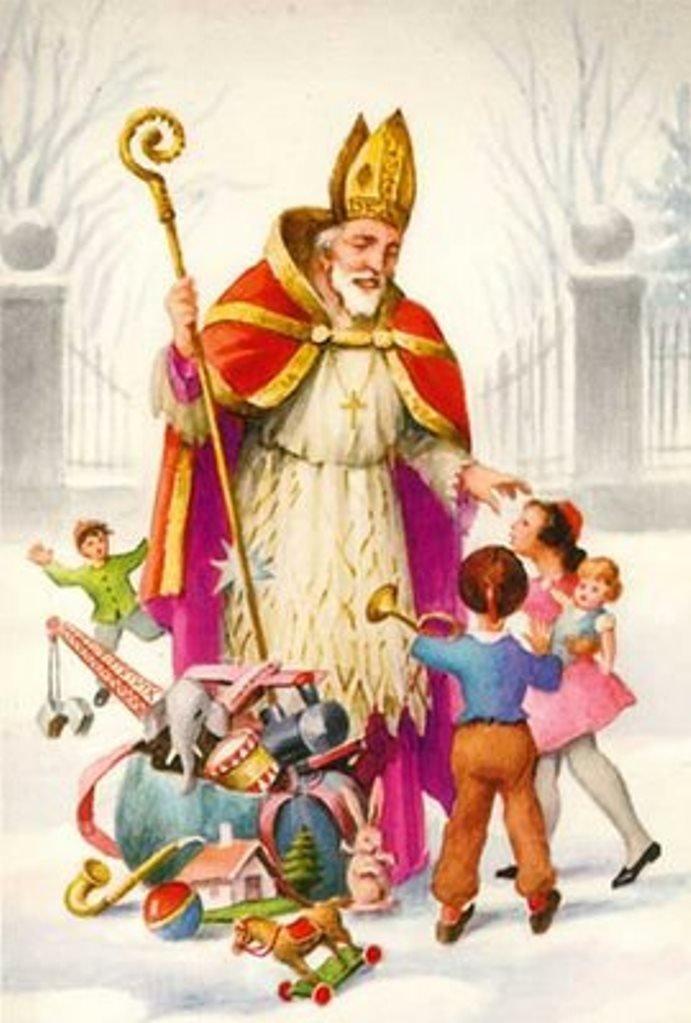 I tak Święty Mikołaj, biskup Miry, ze względu na przypisywane mu legendą uczynki został pierwowzorem postaci rozdającej prezenty dzieciom.