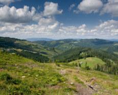 GÓRY I NIE TYLKO: WYCIECZKI WIELODNIOWE BESKID ŻYWIECKI Jezioro Żywieckie - zapora w Tresnej, rejs po Jeziorze Żywieckim, góra Żar, Żywiec - Pałac Habsburgów, park pałacowy, rynek, multimedialne