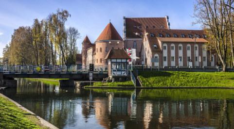 TEMATYCZNIE: WYCIECZKI WIELODNIOWE MAZURY SUWALSZCZYZNA Olsztyn - Park Przygody Nowa Makumba, Święta Lipka, Wilczy Szaniec, Kętrzyn, Giżycko - twierdza Boyen, Mikołajki, Mrągowo, zamek w Reszlu,