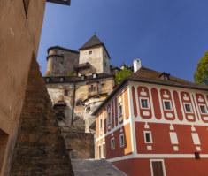 1 dniowa od 115 zł od 129 zł od 185 zł SŁOWACJA Orawa, Tatry Słowacja to przepiękny kraj, pełen świetnych widoków, niezwykłych historii i miejsc aktywnego wypoczynku