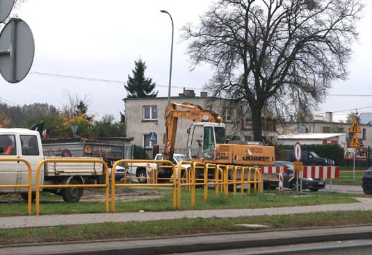 komunikacyjnym miejsca oraz budowy ścieżek dla pieszych i rowerzystów.