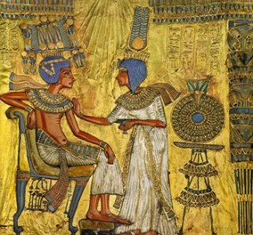 Uważa się, że kalectwo było wynikiem przebytej choroby Heinego-Medina lub rezultatem dziecięcego porażenia mózgowego (Harris et al., 1974 s. 159). Tutankhamon: syn Amenchotepa IV, zmarły w wieku ok.