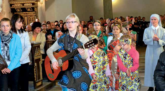 Animacja Niedzieli Misyjnej w krośnieńskiej Farze, fot. A. Wójcik Wyższej Papieskich Dzieł Misyjnych, powstała idea obchodzenia Światowego Dnia Rozkrzewiania Wiary. Reskrypt Kongregacji ds.