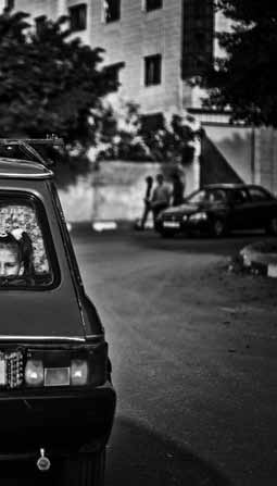 Strefa Gazy, strefa grozy fotoreportaż Częsty widok na ulicach miast w Strefie Gazy. Wielodzietność w społecznościach muzułmańskich jest bardzo powszechna.