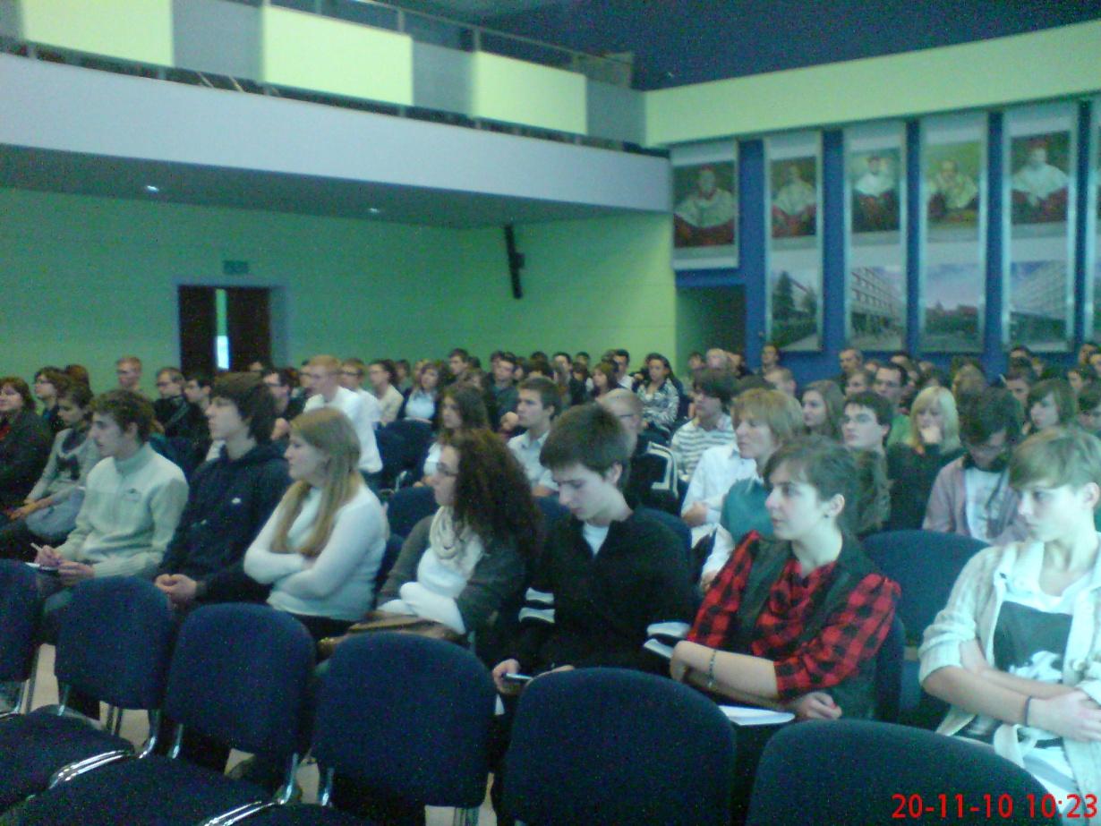 Należało zapewnić sale spotkań i.. III tura - Aula im.