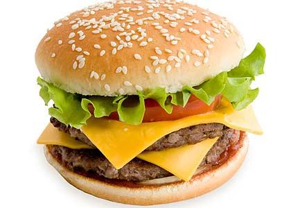 8. Ograniczaj jedzenie fast food ów Potrawy nadmiernie bogate w tłuszcz, nie tylko powodują przyrost tkanki tłuszczowej, ale też bywają w późniejszych latach przyczyną choroby wieńcowej oraz