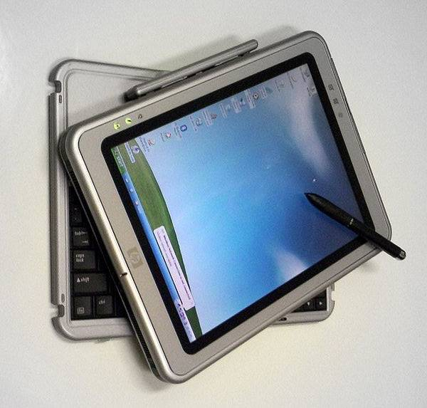 Tablet PC: to przenośny komputer osobisty. Jest to urządzenie wzorowane na notebookach. Dodano do niego jednak cechę znaną z palmtopów - ekran dotykowy.