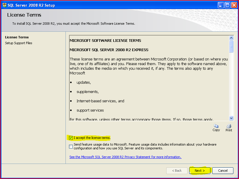 4. Instalowanie Microsoft SQL Server 2008 R2 Po uruchomieniu pliku instalatora Microsoft SQL Server pojawia się poniższy ekran: Klikamy w oznaczony na żółto wariant instalacji (nowa instalacja).