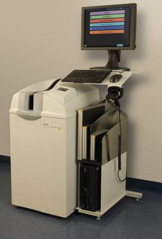 Carestream DirectView Classic CR System Carestream DirectView Classic to zaawansowany, jednoslotowy system radiografii cyfrowej CR, która w postaci jednego, kompaktowego urządzenia dostarcza