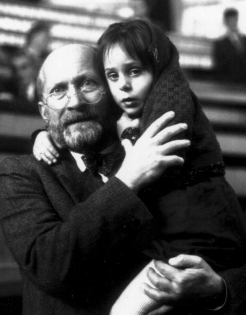 Janusz Korczak, właściwie Henryk Goldszmit, znany też jako Stary Doktor lekarz, pedagog, pisarz, publicysta, działacz społeczny pochodzenia żydowskiego.