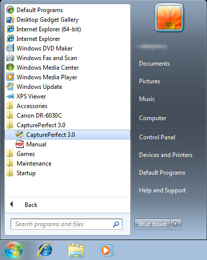 Procedura korzystania z programu CapturePerfect 3.0 W tej sekcji opisano sposób uruchamiania programu CapturePerfect 3.0, wyboru skanera i skanowania dokumentów w trybie Skanowanie partii do pliku.