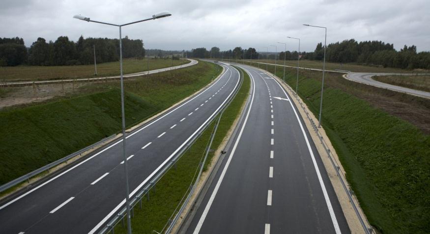 Bezpieczne drogi Wdrożenie standardów bezpieczeństwa ruchu drogowego eliminujących największe
