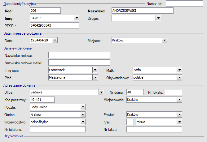 Wymaganymi danymi kadrowymi, poza kodem, niezbędnymi do dodania pracownika dobrzy danych jest jego Imię i Nazwisko.