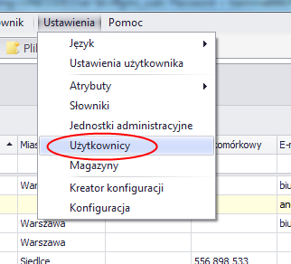 3.7. Użytkownicy Dostęp do zarządzania użytkownikami można uzyskać wybierając z menu głównego Ustawienia a następnie Użytkownicy.