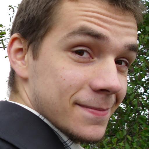 O Autorze Nazywam się Piotr Szlagor i jestem nauczycielem matematyki oraz przedmiotów informatycznych.