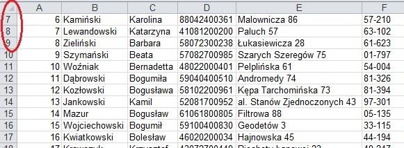 Trik 5. Jak zablokować wiersz? Gdy mamy do czynienia z dużymi zestawami danych, najczęściej chcemy, by ich nagłówek był widoczny podczas oglądania tych danych.