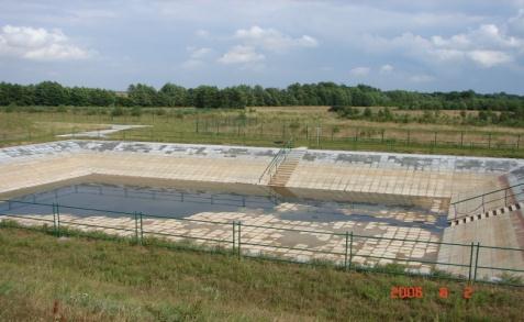 ZUOK w Janczycach Składowisko odpadów Na terenie ZUOK zostały wybudowane 2 kwatery składowania o powierzchni: kwatera nr 1-1,68 ha i kwatera nr 2 2,01 ha Kwatery zostały zabezpieczone: - - warstwa