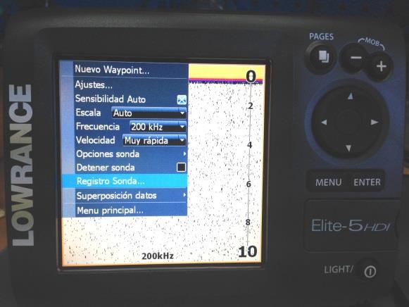 UTWÓRZ LOG Z PLOTEREM LOWRANCE ELITE Na początku, użytecznym może być utworzenie nowego śladu, w celu określenia, w którym dokładnie punkcie rozpoczyna się log: Menu map -> Search -> Track -> new ->