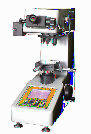 Mikrotwardościomierz SMV-400 Opis produktu: Mikrotwardościomierz SMV-400 wyposażony jest w automatyczną głowicę rewolwerową w celu zabezpieczenia przed niewłaściwą obsługą, w duży ekran LCD służący