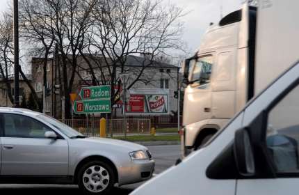 Jest to najbardziej zakorkowane skrzyżowanie w mieście Bezpośrednio przy drodze wylotowej na Warszawę, Radom, Puławy, skrzyżowanie stanowi jedyną drogę wyjazdową z nowoczesnego, dużego Osiedla