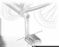 Schowki 65 Przygotowanie tylnego systemu transportowego do przewożenia roweru Przygotowanie roweru do zamocowania Nacisnąć dźwignię zwalniającą i wysunąć uchwyty na koła.