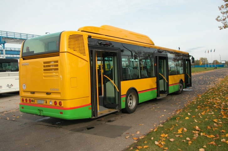 Ogólna charakterystyka pojazdów MPK w Wałbrzychu tankujących na stacji CNG o wydajności 1200nm 3 /h w Wałbrzychu MPK w Wałbrzychu posiada następujący tabor pojazdów zasilanych CNG: - 8 szt.