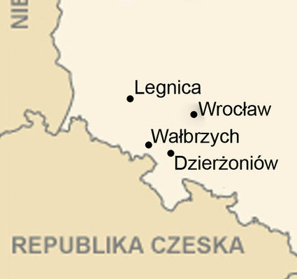 Lokalizacja stacji tankowania CNG istniejących w PGNiG SA Dolnośląski Oddział Obrotu Gazem we Wrocławiu 1 3 2 1) Stacja CNG o wydajności 40nm 3 w Legnicy czynna od poniedziałku do piątku w godz.
