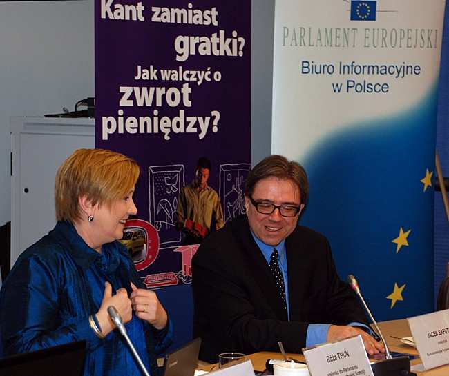 Biuletyn Puntu Informacyjnego EUROPE DIRECT Południowa Wielkopolska 03/2011 przy Eurocentrum Innowacji i Przedsiębiorczości w Ostrowie Wielkopolskim Marzec 2011 W numerze: Portal Twoja Europa Konkurs