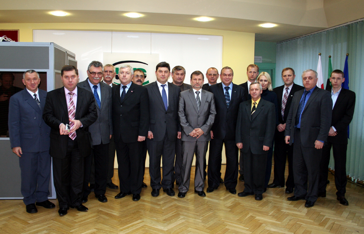 Rozdział 9. Fot. 10.2.1. Podsumowanie wizyty delegacji ukraińskiej w Wyższym Urzędzie Górniczym skiej Państwowej Administracji Bezpieczeństwa Pracy.